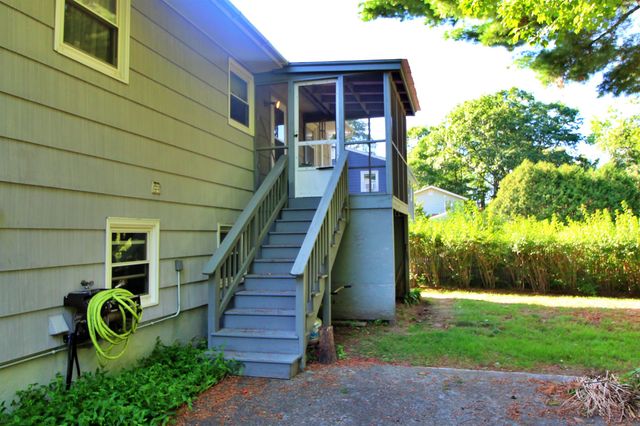 30 Roseade Parkway, Burlington, VT 05408