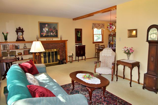 30 Roseade Parkway, Burlington, VT 05408