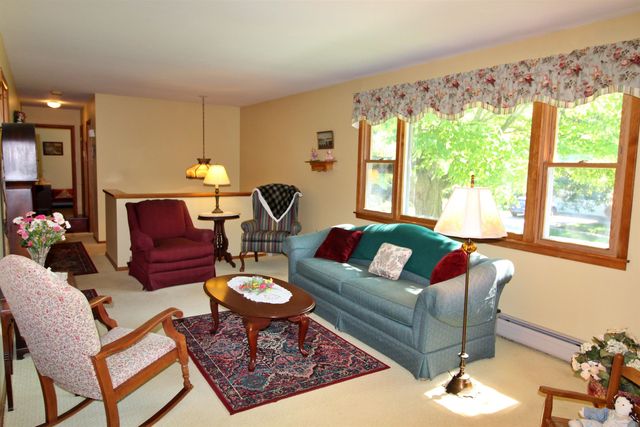 30 Roseade Parkway, Burlington, VT 05408