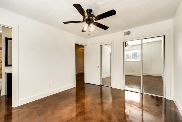 3900 W 7th Street, Fort Worth, TX 76107