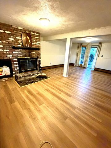 6 Balsam Court, Johnston, RI 02919