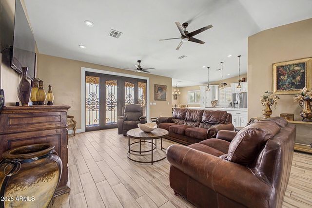 24039 W Cavedale Drive, Wittmann, AZ 85361