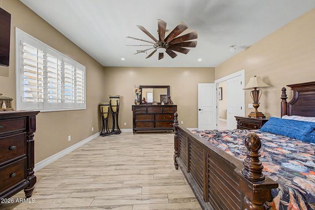 24039 W Cavedale Drive, Wittmann, AZ 85361