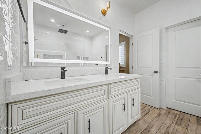 24039 W Cavedale Drive, Wittmann, AZ 85361