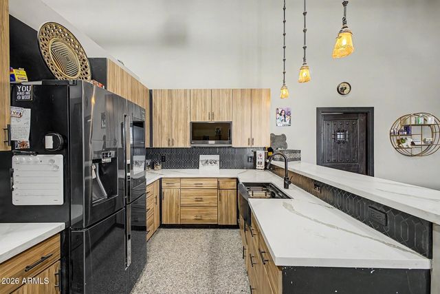 24039 W Cavedale Drive, Wittmann, AZ 85361