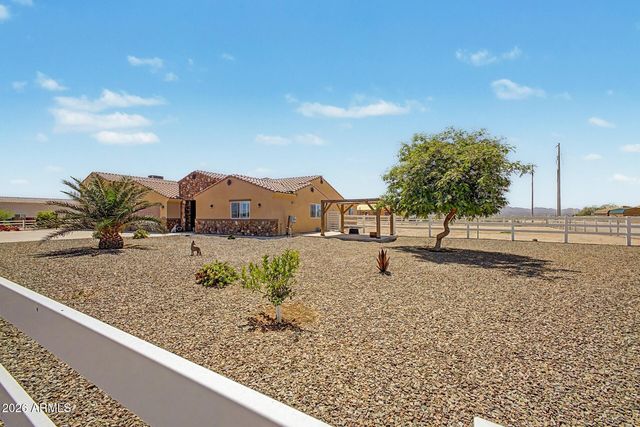 24039 W Cavedale Drive, Wittmann, AZ 85361