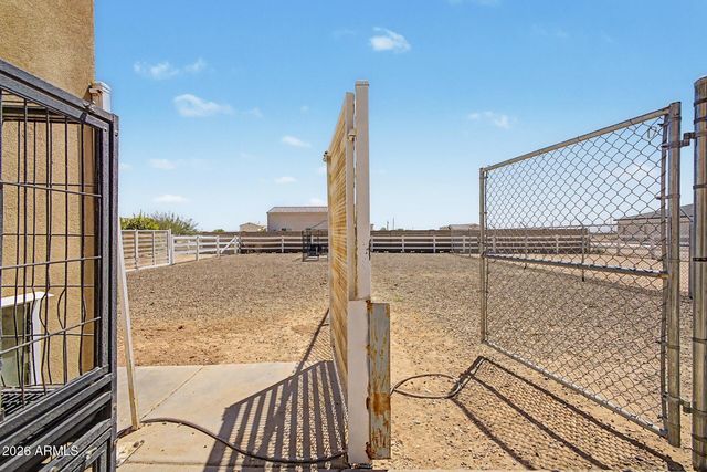24039 W Cavedale Drive, Wittmann, AZ 85361