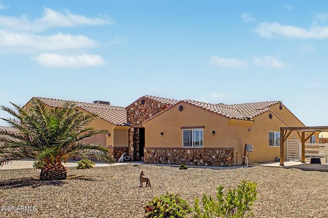 24039 W Cavedale Drive, Wittmann, AZ 85361