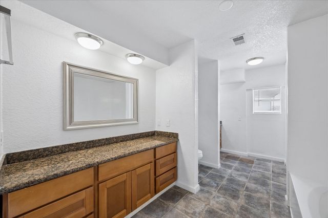 316 Rabbit Trail, Lake Jackson, TX 77566