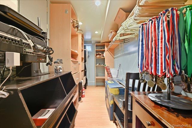 70 Larch Avenue, Floral Park, NY 11001