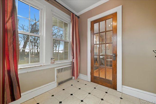 70 Larch Avenue, Floral Park, NY 11001