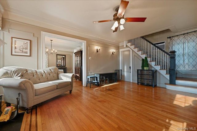 70 Larch Avenue, Floral Park, NY 11001