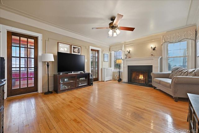 70 Larch Avenue, Floral Park, NY 11001