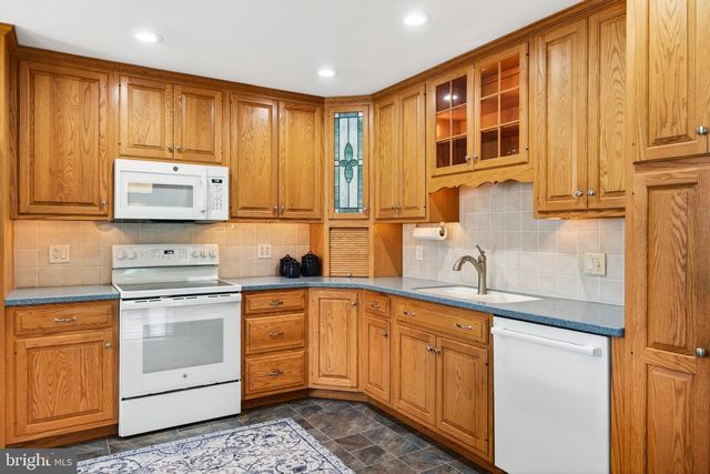 13 WARTMAN RD, Collegeville, PA 19426