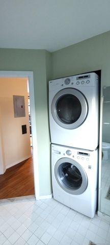 69 Montoya Drive 69, Branford, CT 06405