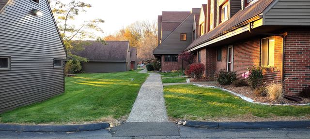 69 Montoya Drive 69, Branford, CT 06405