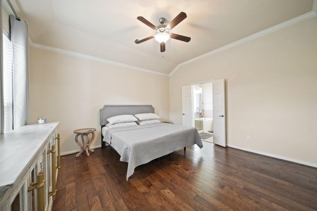 13739 Mckinney Creek Lane, Houston, TX 77044