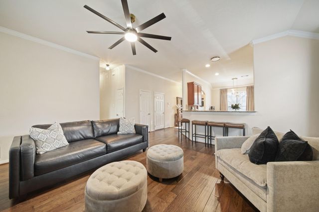 13739 Mckinney Creek Lane, Houston, TX 77044