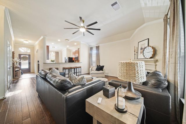 13739 Mckinney Creek Lane, Houston, TX 77044