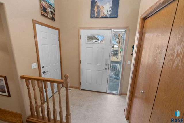 7125 W Rosemont Ln Lane, Sioux Falls, SD 57106