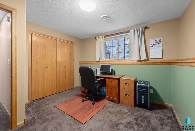 7125 W Rosemont Ln Lane, Sioux Falls, SD 57106