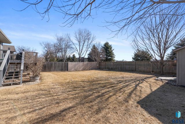 7125 W Rosemont Ln Lane, Sioux Falls, SD 57106