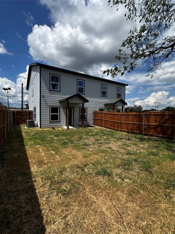 2705 Hemphill Street B, Greenville, TX 75401