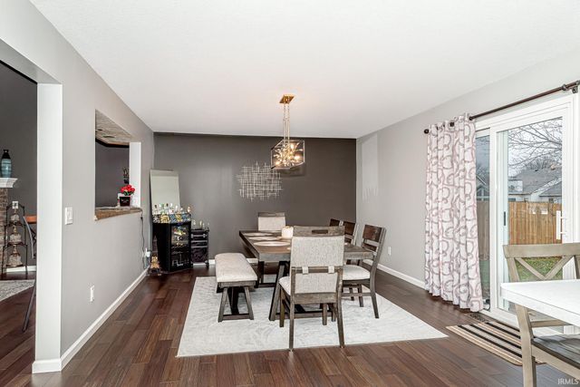 8320 Wyckford Place, Fort Wayne, IN 46825