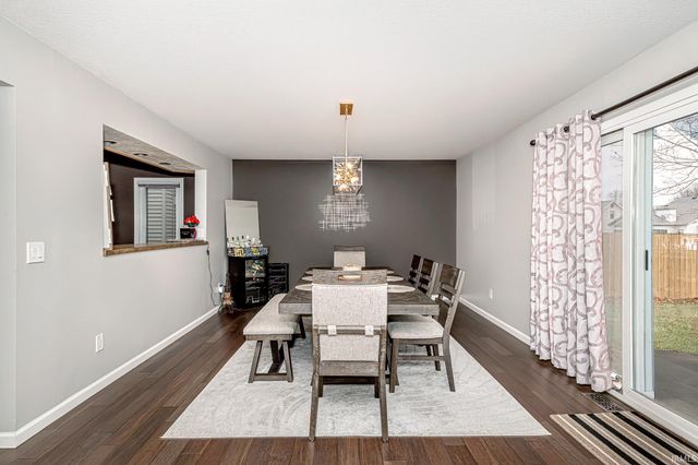 8320 Wyckford Place, Fort Wayne, IN 46825