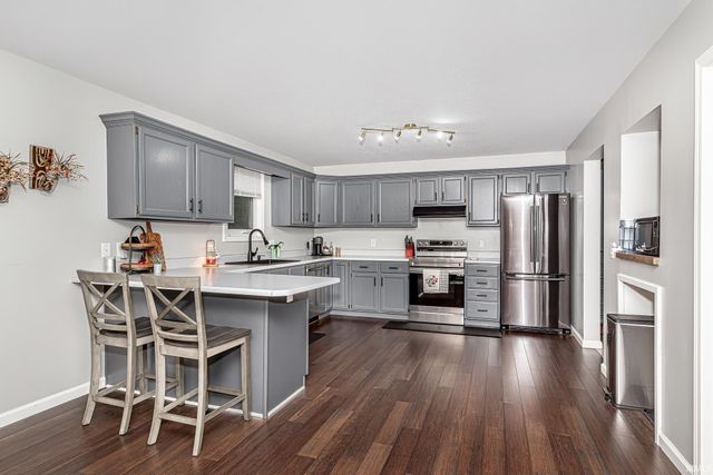 8320 Wyckford Place, Fort Wayne, IN 46825