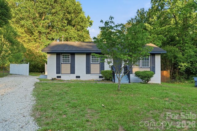364 Leafmore Drive, Charlotte, NC 28213