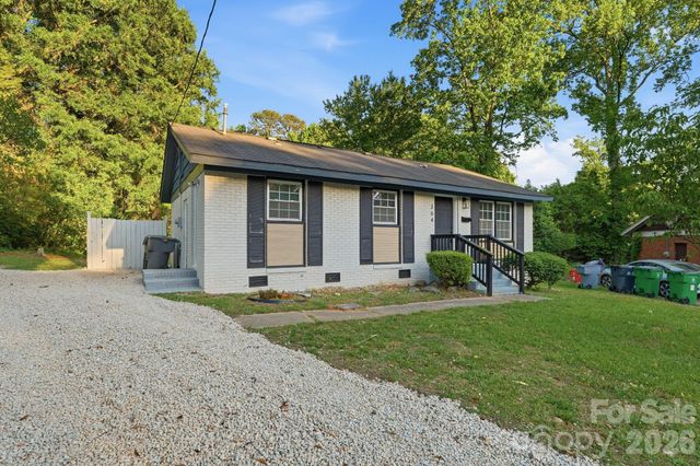 364 Leafmore Drive, Charlotte, NC 28213