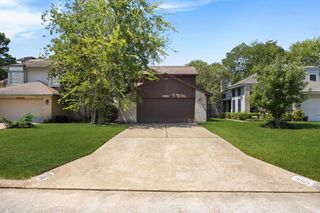 16619 Capewood Drive, Humble, TX 77396