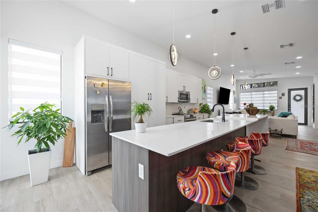 7520 N COOLIDGE AVENUE, Tampa, FL 33614