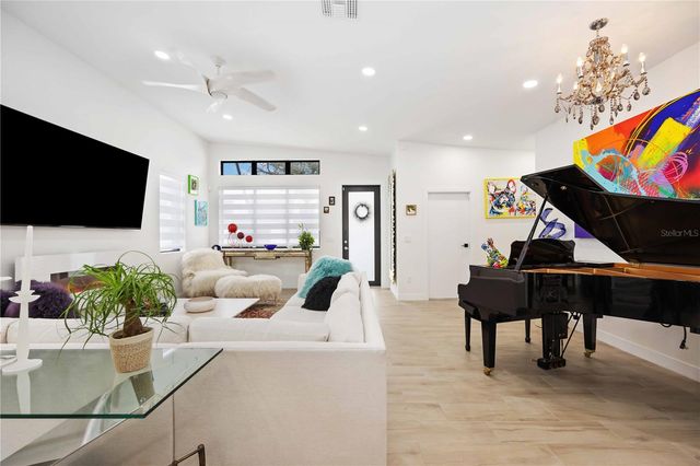 7520 N COOLIDGE AVENUE, Tampa, FL 33614