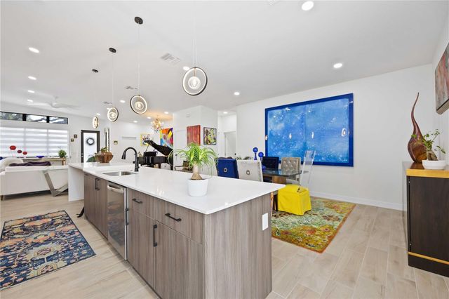 7520 N COOLIDGE AVENUE, Tampa, FL 33614