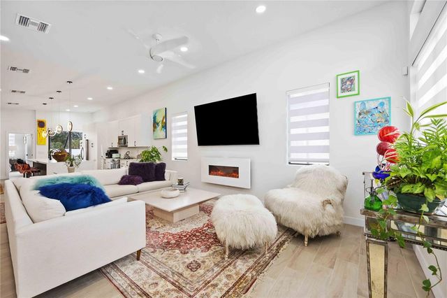 7520 N COOLIDGE AVENUE, Tampa, FL 33614