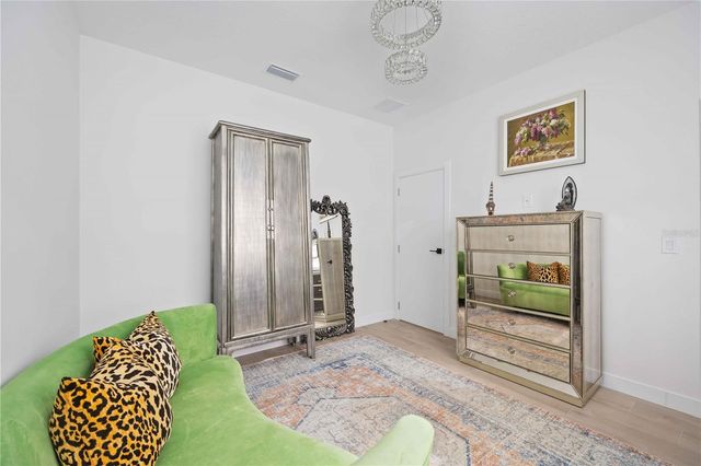 7520 N COOLIDGE AVENUE, Tampa, FL 33614