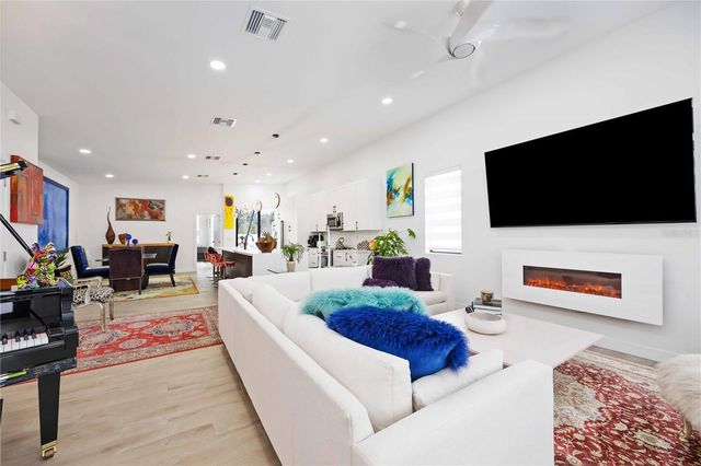 7520 N COOLIDGE AVENUE, Tampa, FL 33614