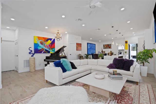 7520 N COOLIDGE AVENUE, Tampa, FL 33614