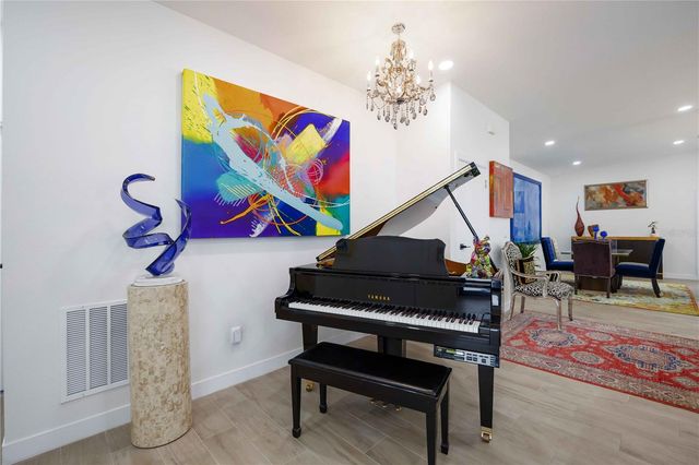 7520 N COOLIDGE AVENUE, Tampa, FL 33614