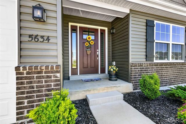 5634 Sun Bear Drive, House Springs, MO 63051