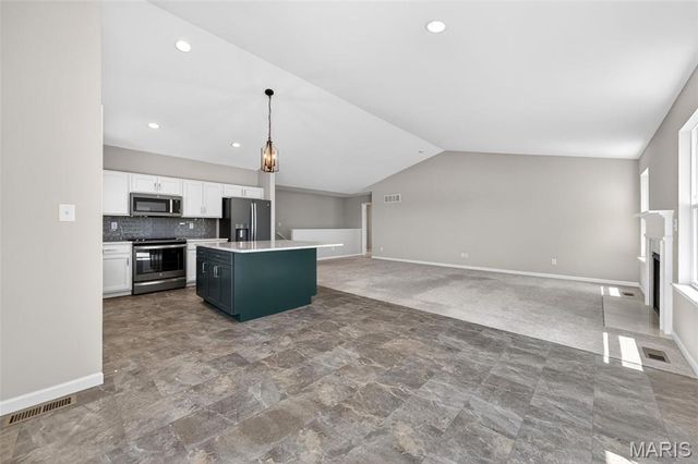 5634 Sun Bear Drive, House Springs, MO 63051