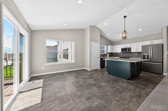 5634 Sun Bear Drive, House Springs, MO 63051