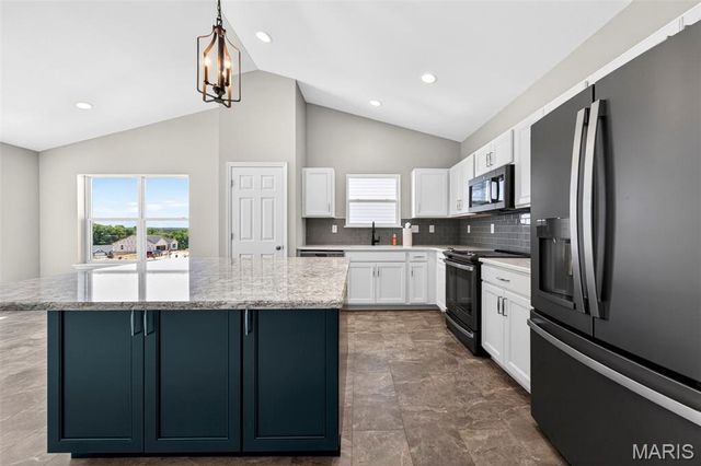 5634 Sun Bear Drive, House Springs, MO 63051