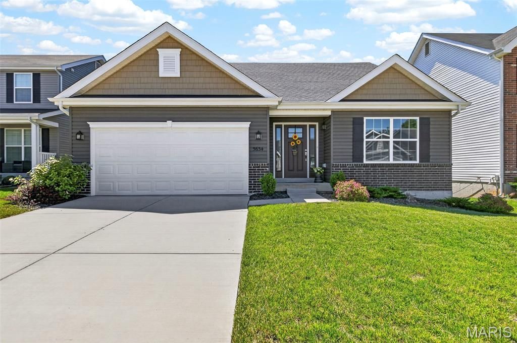 5634 Sun Bear Drive, House Springs, MO 63051