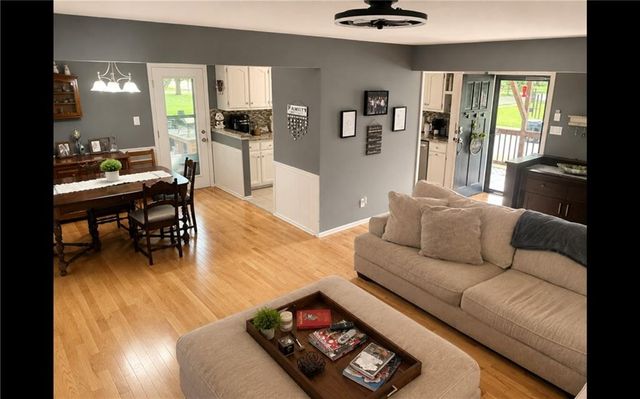 506 S Monroe Street, Raymore, MO 64083