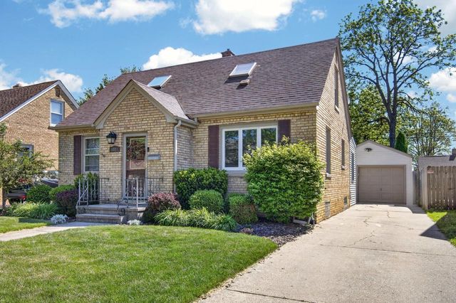 6511 43rd AVENUE, Kenosha, WI 53142