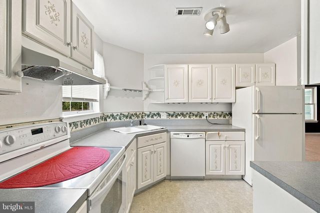 17021 VILLAGE LN, King George, VA 22485