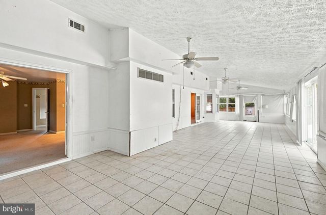 17021 VILLAGE LN, King George, VA 22485